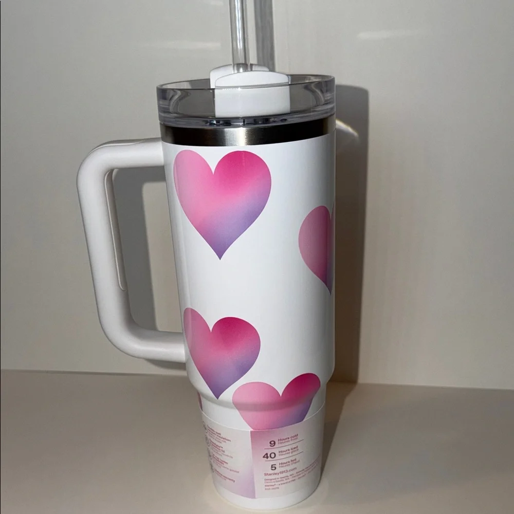 NWT Stanley Target Exclusive 30oz Quencher H2.0 White Pink Hearts